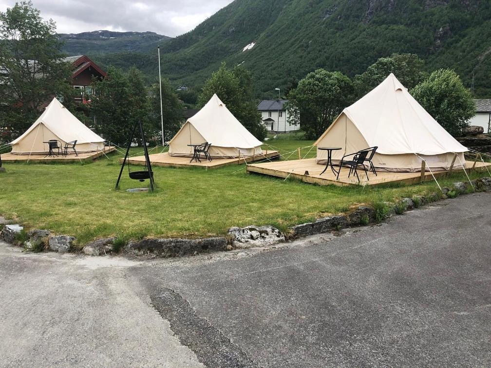 Skysstasjonen * Roldal